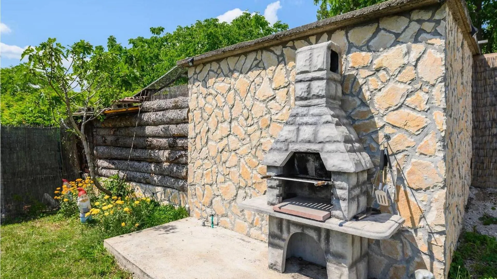 بيت للعطل فيلا House Lucija لابين